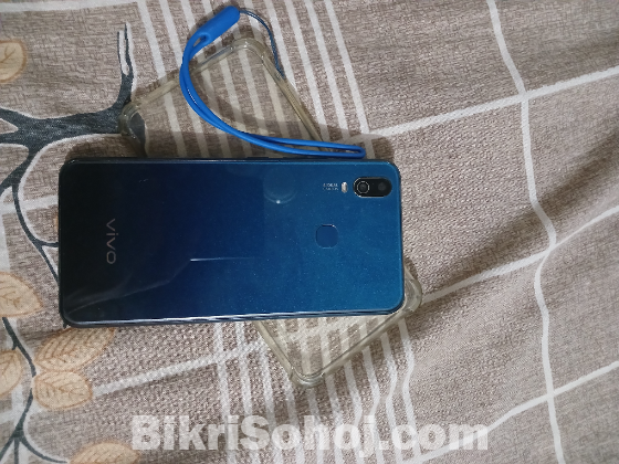 Vivo y 11-- 6-128 gb